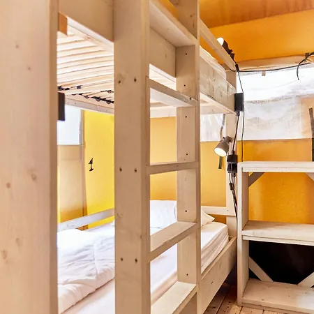 Οργανωμένο κάμπινγκ Glamping